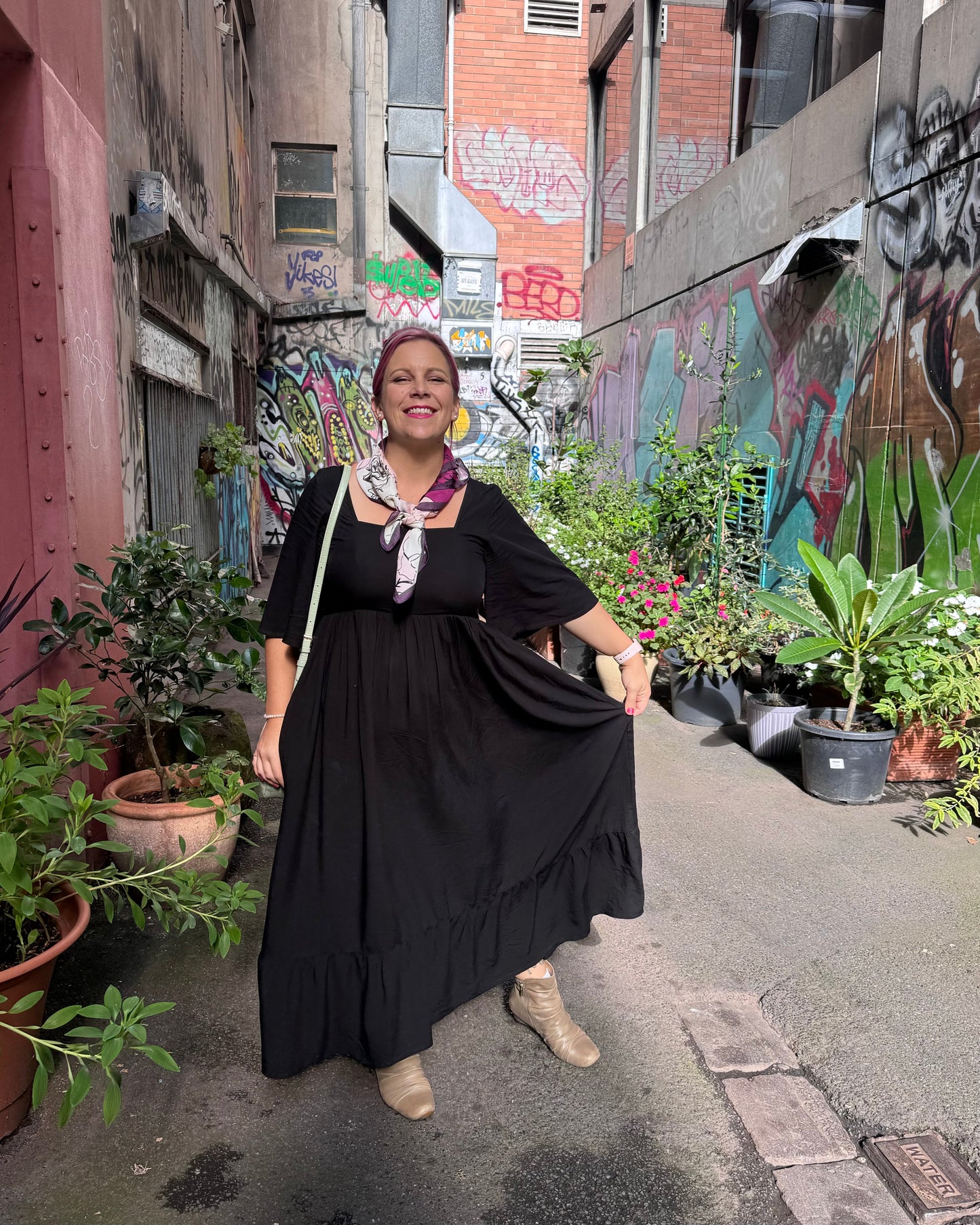 **NEW** Kalani Maxi Dress - Black | Bee Maddison |
Our Kalani Dress is a summer show stopper! That print, the cut, the maxi length ... it is stunning. A flattering square cut neckline is complimented by a flowing sl