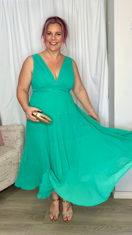Brynn Dress: Swirl your way to your next event in the super fresh Brynn Dress. This midi is a stunning shape featuring a gathered bust, flat waistband and a tiered skirt that was - Ciao Bella Dresses - Salty Brights
