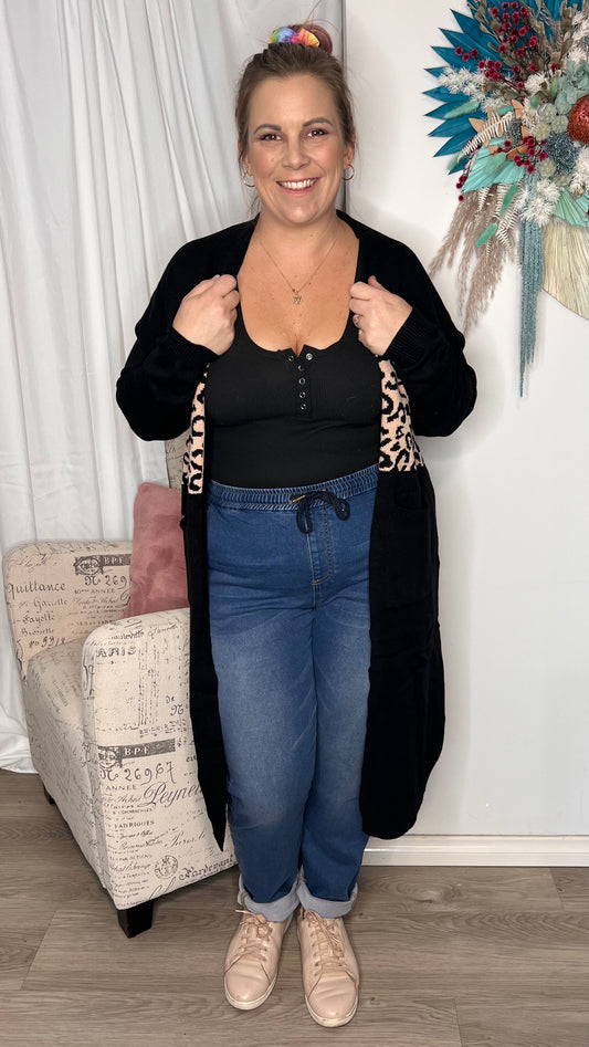 Cleo Cardigan: Saturday morning sport or the early morning coffee run never looked so stylish &amp; warm with our Cleo Cardi. Make a statement &amp; rug-up in this warm and cozy lo - Ciao Bella Dresses - Bee Maddison