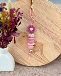 Oto & Iti Keyring | Oto & Iti | Add some personality to your keys or bag with a handmade keyring by Oto &amp; Iti
Features: 

Lobster claw
Silicone beads
Varied designs

Hardware: Varied - gold loo