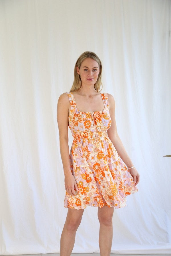 Temby Dress: Preorder - this dress is on it’s way and due to arrive within the next week. Order now to secure your size
The Temby Dress in a sweet orange and pink print has your  - Ciao Bella Dresses 