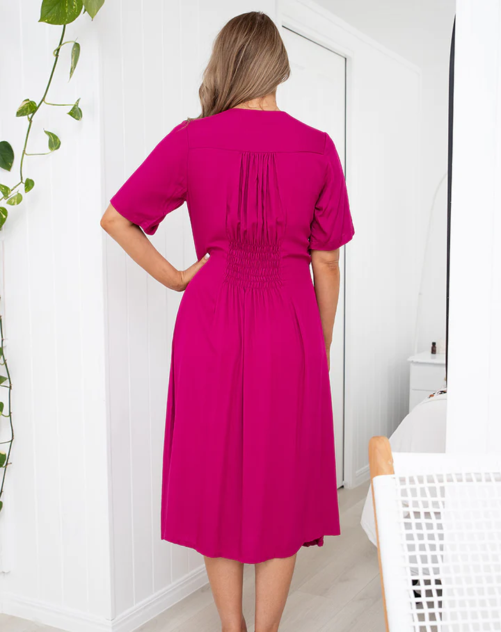 Chessi Dress: 


The Chessi Dress is a stunning feminine style, hugging the figure in all the right places. A classic dress that you will reach for again &amp; again, perfect for  - Ciao Bella Dresses 