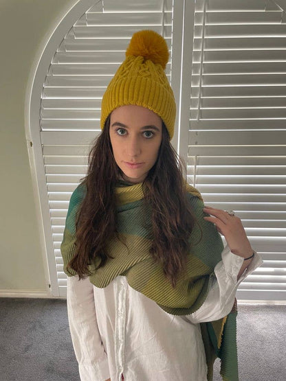 Pom Pom Beanie