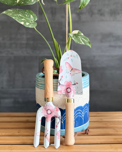 Botanics Gardening Tools | Tamboril | A gorgeous gift for the avid gardener. These Tamboril Metal Garden Tool Set come with a hand trowel and fork (approx 27cm long), each printed with a stunning botanic | Ciao Bella Dresses