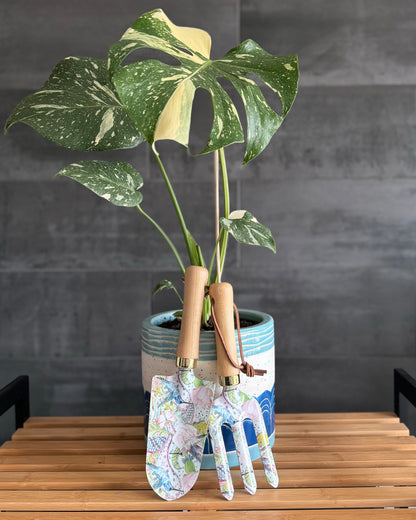 Botanics Gardening Tools | Tamboril | A gorgeous gift for the avid gardener. These Tamboril Metal Garden Tool Set come with a hand trowel and fork (approx 27cm long), each printed with a stunning botanic | Ciao Bella Dresses