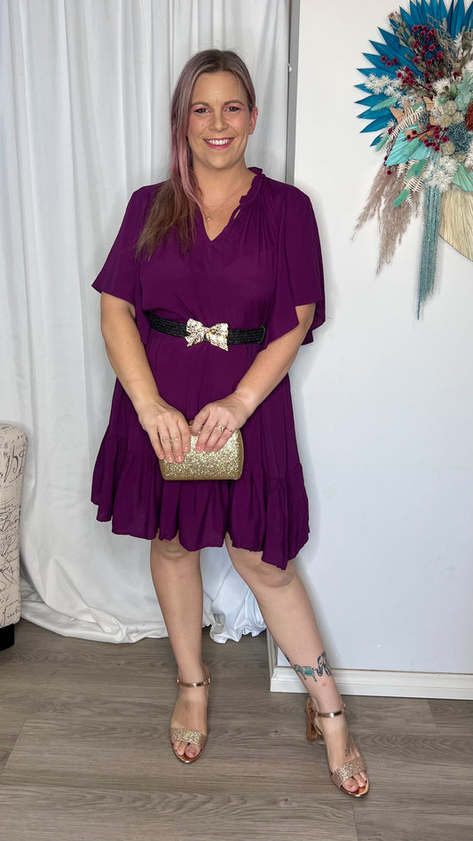 Jamie Dress: 
The Jamie Dress is comfy, easy to style and supwr light for warmer weather. A knee-length frock that drapes divinely, you can slip into the Jamie dress and strut wi - Ciao Bella Dresses 