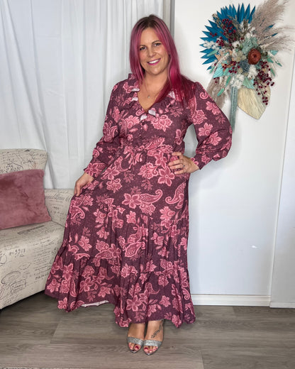 ***NEW*** Karolina Maxi Dress: Elegant and romantic, the Karolina Frill Maxi Dress is your go to for your next event. 
Features:

Frill collar detail
Long elasticated cuff sleeves
Drawstring waist - Ciao Bella Dresses 