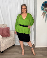 Bayeaux Wrap Top - Green | Betty Basics | The Bayeaux Top combines a classic shape with a comfortable fit, making this the go to when pairing with your fave bottoms
Features:

Faux wrap (breastfeeding friend