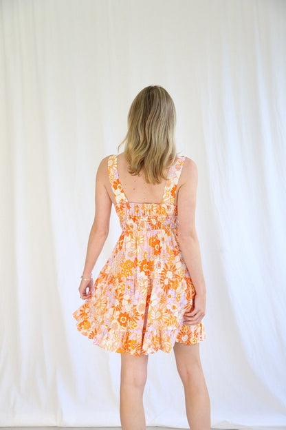 Temby Dress: Preorder - this dress is on it’s way and due to arrive within the next week. Order now to secure your size
The Temby Dress in a sweet orange and pink print has your  - Ciao Bella Dresses 
