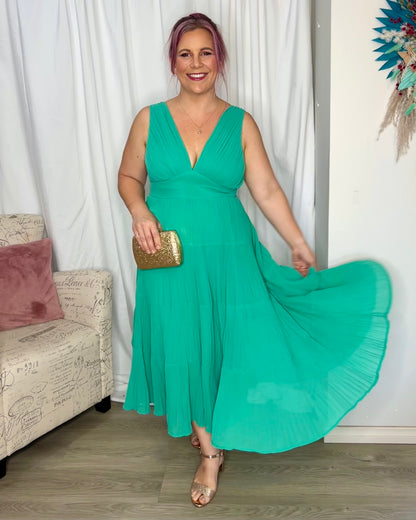 Brynn Dress: Swirl your way to your next event in the super fresh Brynn Dress. This midi is a stunning shape featuring a gathered bust, flat waistband and a tiered skirt that was - Ciao Bella Dresses 