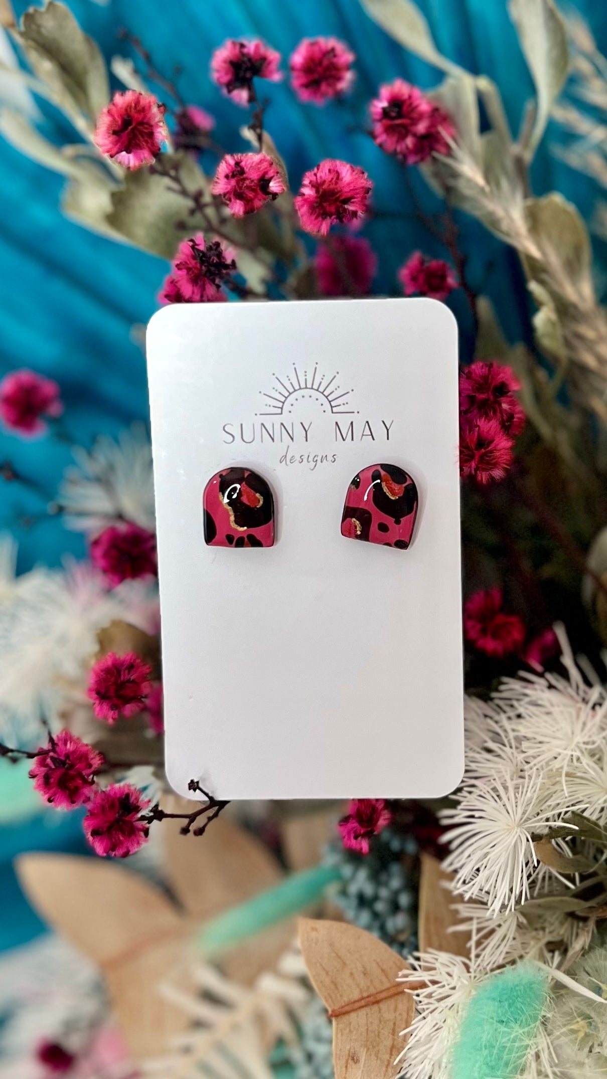 **NEW** Sunny May Stud Earrings: 


Sunny May Designs bring an extra pop of colour to your outfit with these unique handmade earrings. Using a variety of techniques, they are handcrafted in Perth WA - Ciao Bella Dresses