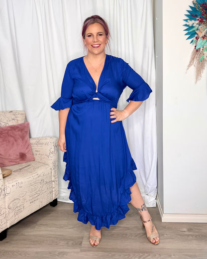 Arielle Midi Dress | Dani Marie the Label | 
The Arielle Dress is the perfect dress for your next event. Choose this perfect allrounder for your next cocktail event or wedding reception  Arielle is midi-length