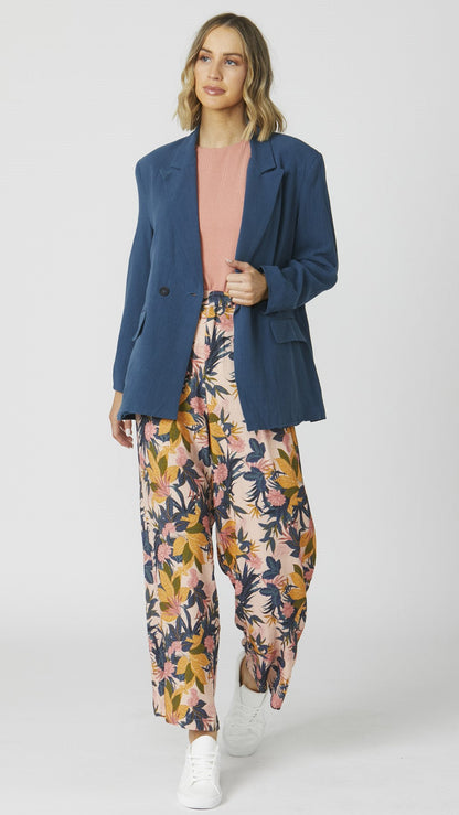 Alexis Blazer - Teal | Sass Clothing | The Alexis Blazer is the fun yet classic blazer you need in your wardrobe! From meetings to margaritas this blazer has all your style needs covered in one!

Relaxed 