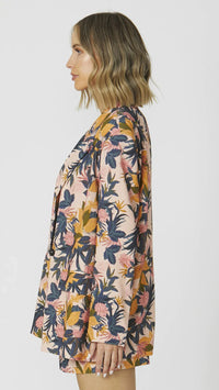 Alexis Blazer - Multi Floral | Sass Clothing | The Alexis Blazer is the fun yet classic blazer you need in your wardrobe! From meetings to margaritas this blazer has all your style needs covered in one!

Relaxed 