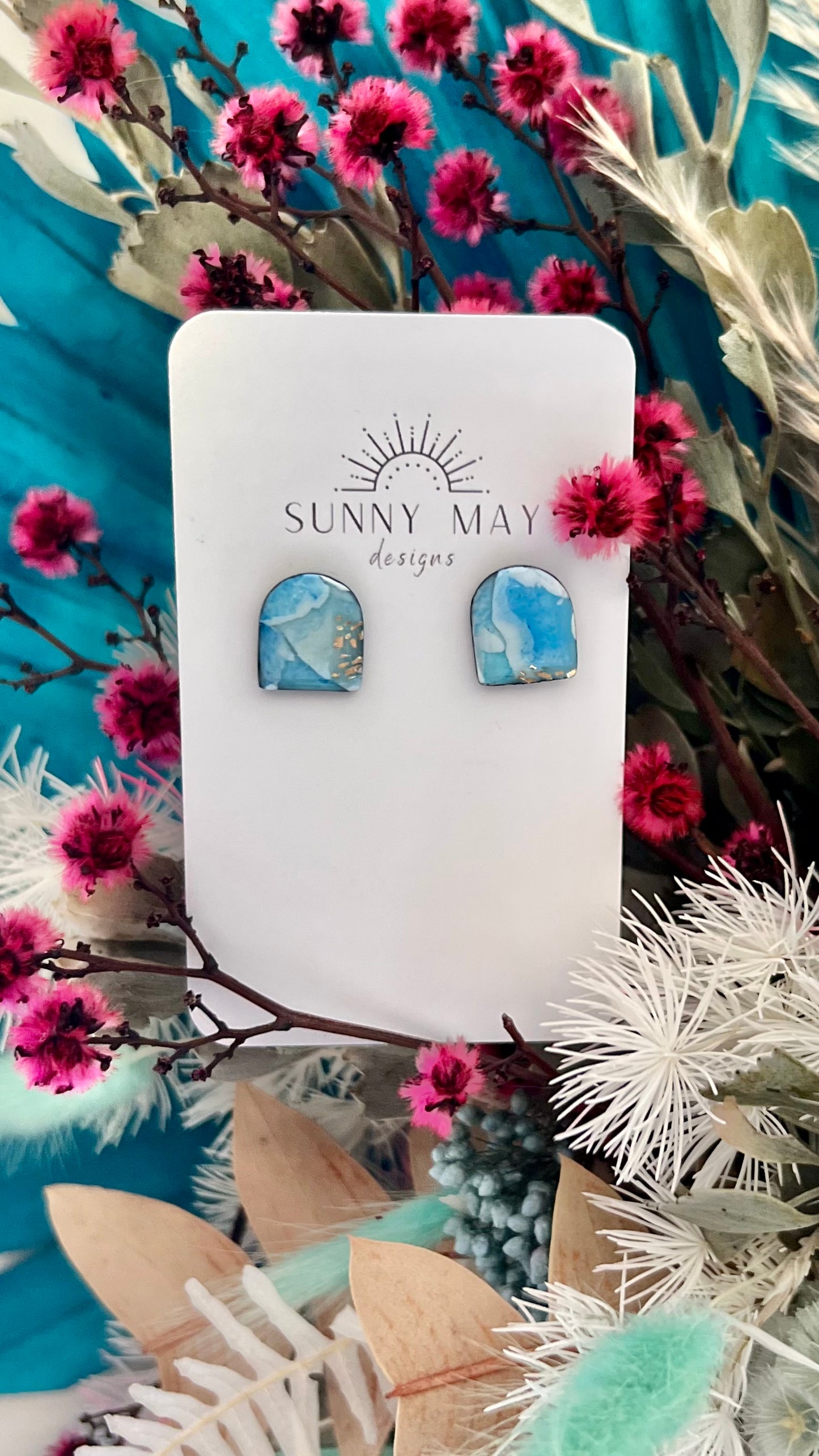 **NEW** Sunny May Stud Earrings: 


Sunny May Designs bring an extra pop of colour to your outfit with these unique handmade earrings. Using a variety of techniques, they are handcrafted in Perth WA - Ciao Bella Dresses