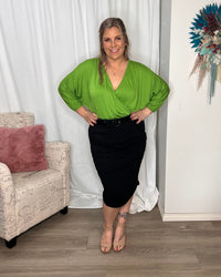 Bayeaux Wrap Top - Green | Betty Basics | The Bayeaux Top combines a classic shape with a comfortable fit, making this the go to when pairing with your fave bottoms
Features:

Faux wrap (breastfeeding friend