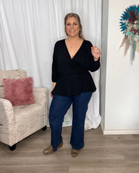 Bayeaux Wrap Top - Black | Betty Basics | The Bayeaux Top combines a classic shape with a comfortable fit, making this the go to when pairing with your fave bottoms
Features:

Faux wrap (breastfeeding friend