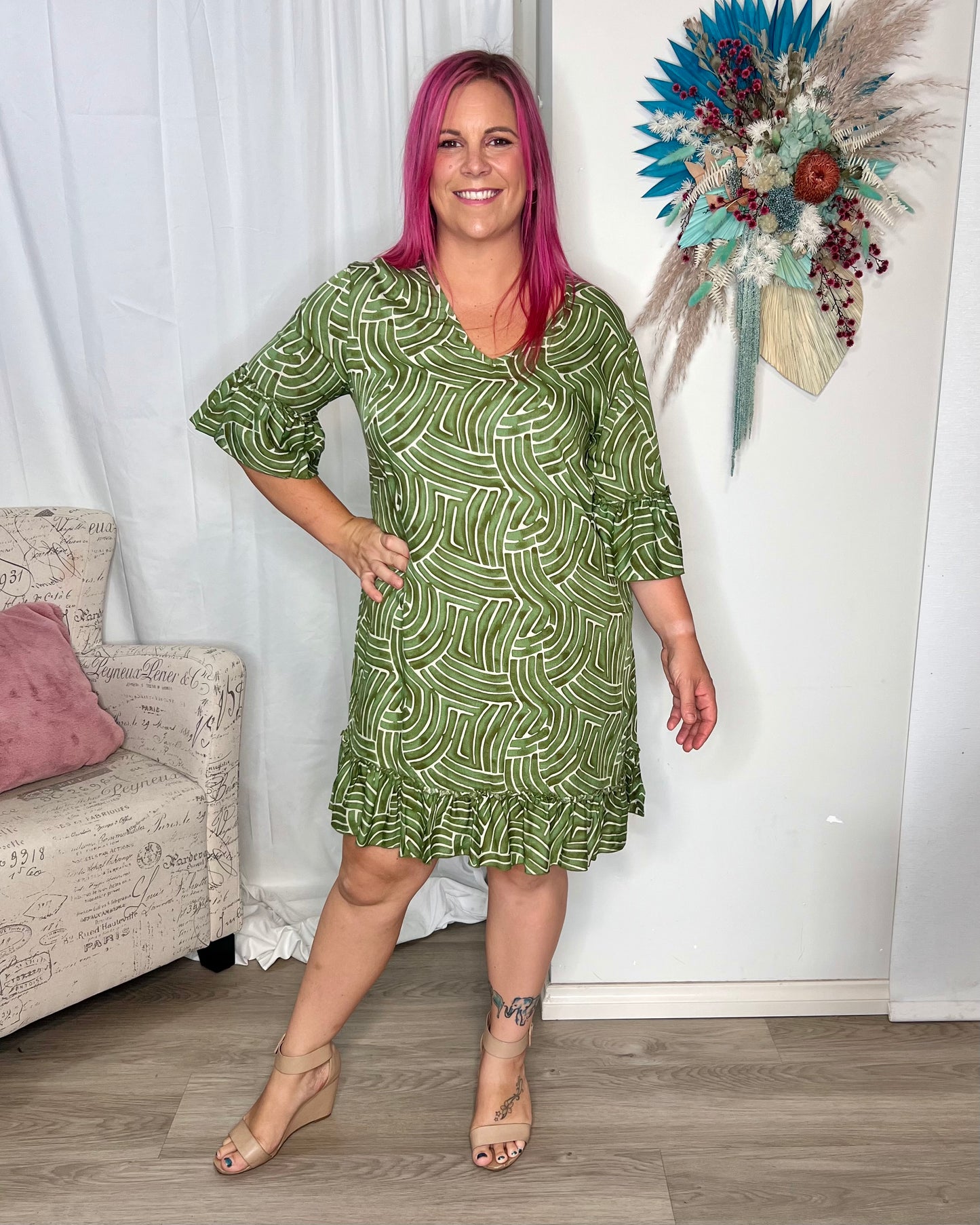 ***NEW*** Sammy Shift Dress: Fun and flirty, the Freez Shift Dress is essential for your wardrobe. Complete this versatile beauty with ankle boots or summer sandals and a sling bag for an effort - Ciao Bella Dresses 