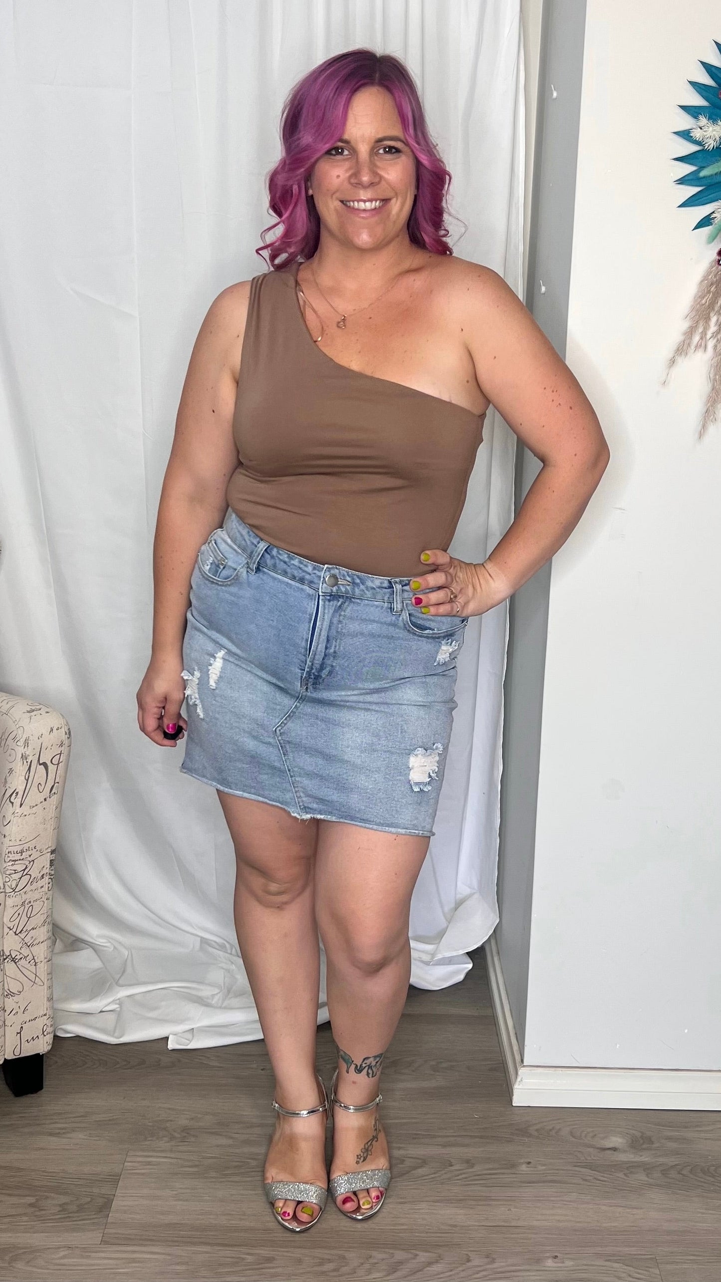 Bec One Shoulder Top - Chocolate | Sass Clothing | 

The Bec Top is here and sure to become a fast wardrobe staple in an array of core basic and fun pop colours. Style with basic denim or dress up with a maxi or penc