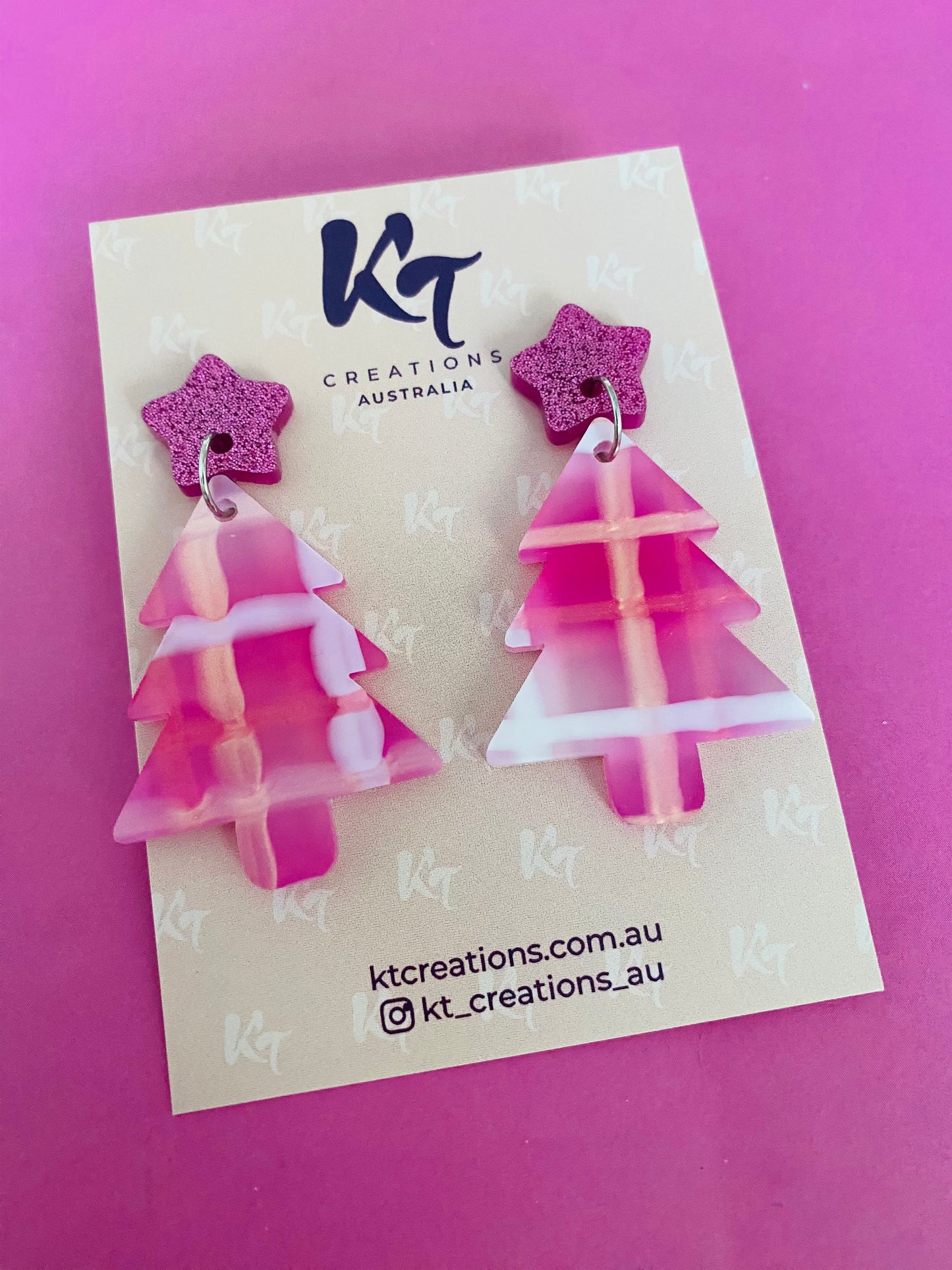 KT Christmas Tree Earrings - Pink Plaid