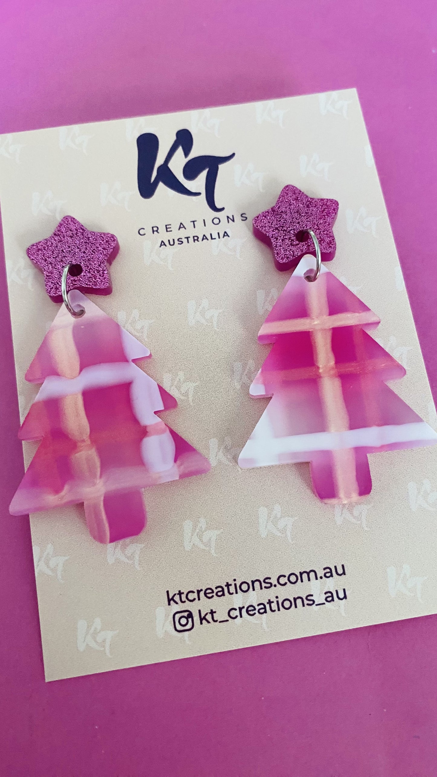 KT Christmas Tree Earrings - Pink Plaid