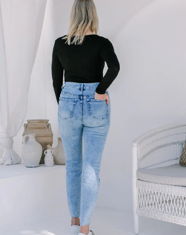 *COMING SOON* Jess Jeans: A classic light wash jean is a lovely addition to any wardrobe. The perfect year-round style, stunning through spring/summer with a light cami and gorgeous in winter - Ciao Bella Dresses - Bee Maddison