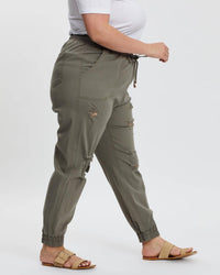 *NEW* Ryker Ripped Joggers | Hope & Harvest | The Ryker Ripped Joggers are the perfect everyday piece for your wardrobe. Made from stretch twill with a soft but hardy composition. Rip detailing and side and back