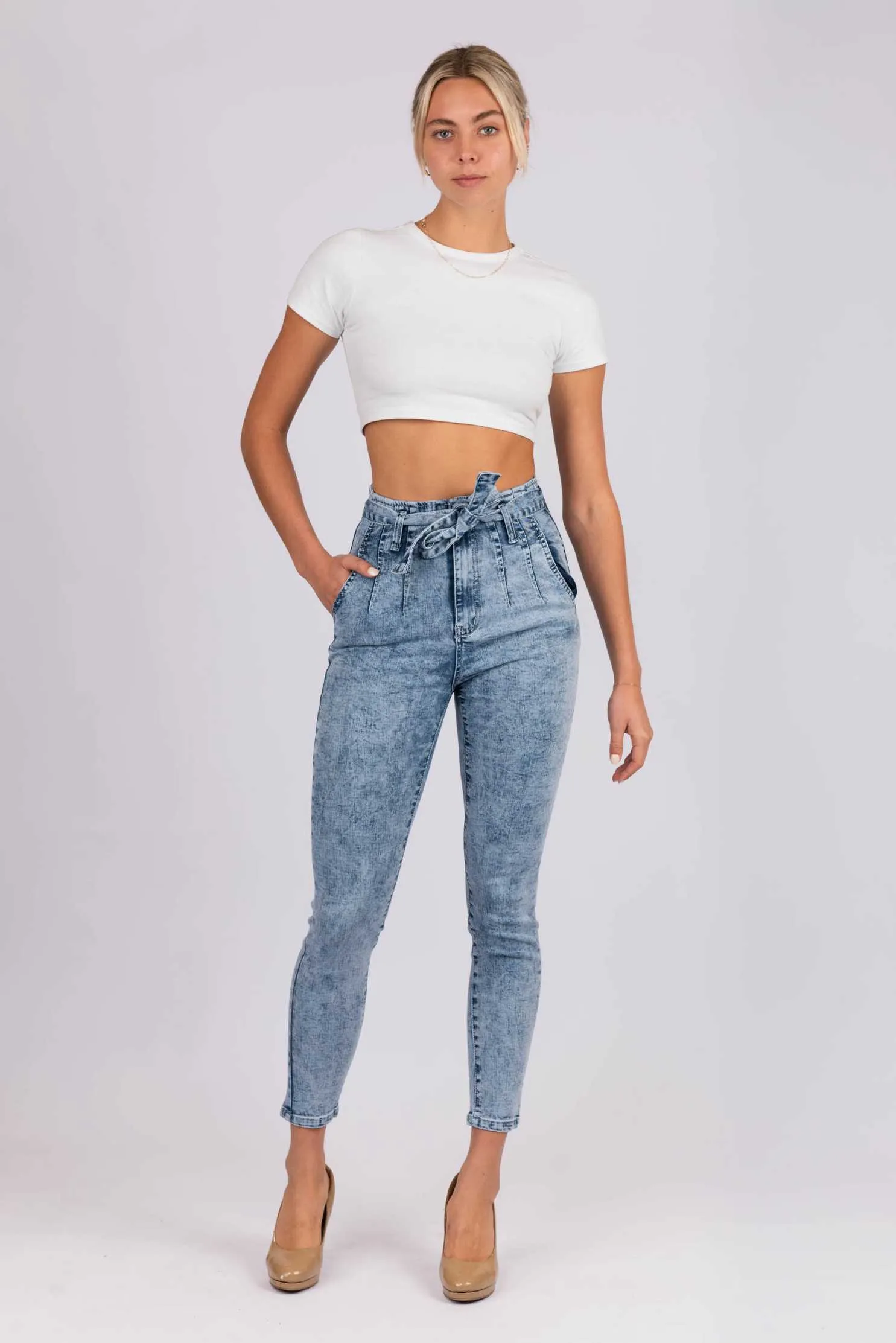 **PREORDER** Murphy Paper Bag Tie Jeans - Acid Wash | Ciao Bella Dresses | The Murphy Acid Wash Jeans are an easy style piece, whether you’re chasing casual or heading out for the night. The front feature darts give it additional character.