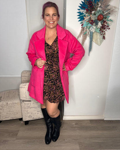 Arden Double Breasted Coat - Hot Pink | Sass Clothing | 
Feast your eyes on the Arden Double Breasted Coat, featuring a heritage vintage design with a button-up front and pockets to stash your lipstick and phone. This coa