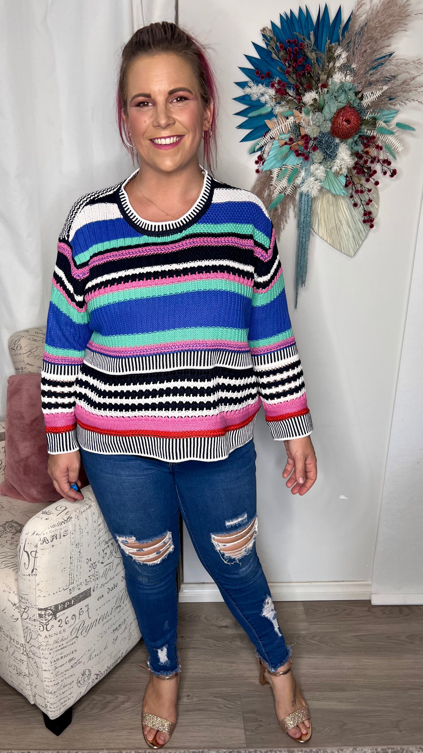 Gracie Knit Jumper - Blue | Label of Love | No drab colours this season! The Gracie Knit is a relaxed fit knit in two bright and cheerful prints
Features:

Short lenth
Wide sleeves

Sizing: Gracie is a relaxed