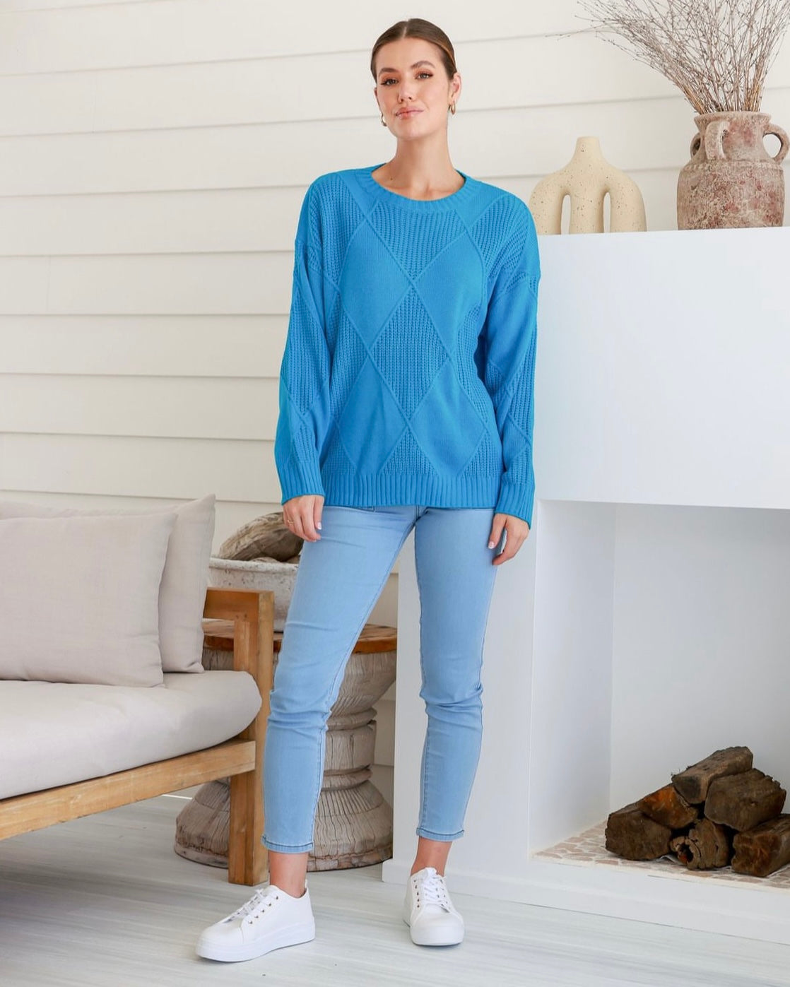 Marcia Knit Jumper - Blue | Label of Love | Photos do not do this piece justice. The Marcia Knit comes in two amazing vibrant colours that will brighten up the gloomiest day
Features:

Knit

Sizing: This item 