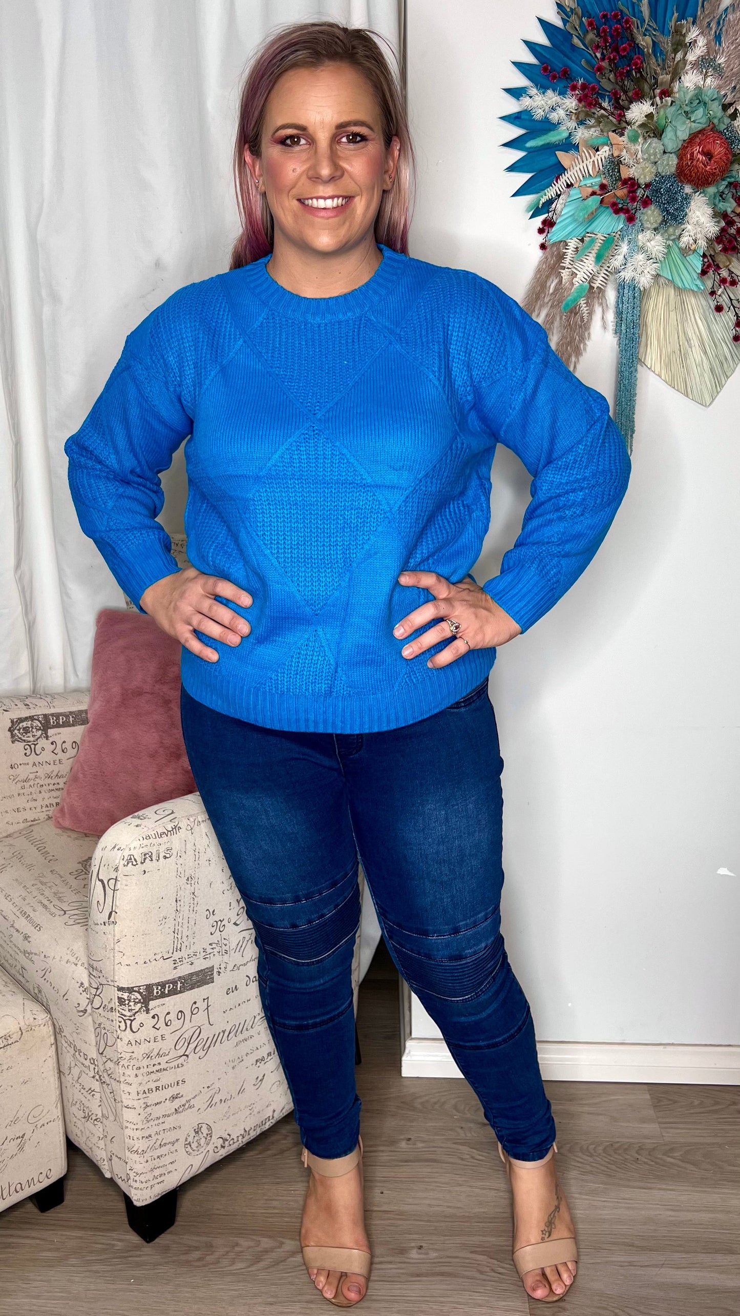 Marcia Knit Jumper - Blue | Label of Love | Photos do not do this piece justice. The Marcia Knit comes in two amazing vibrant colours that will brighten up the gloomiest day
Features:

Knit

Sizing: This item 