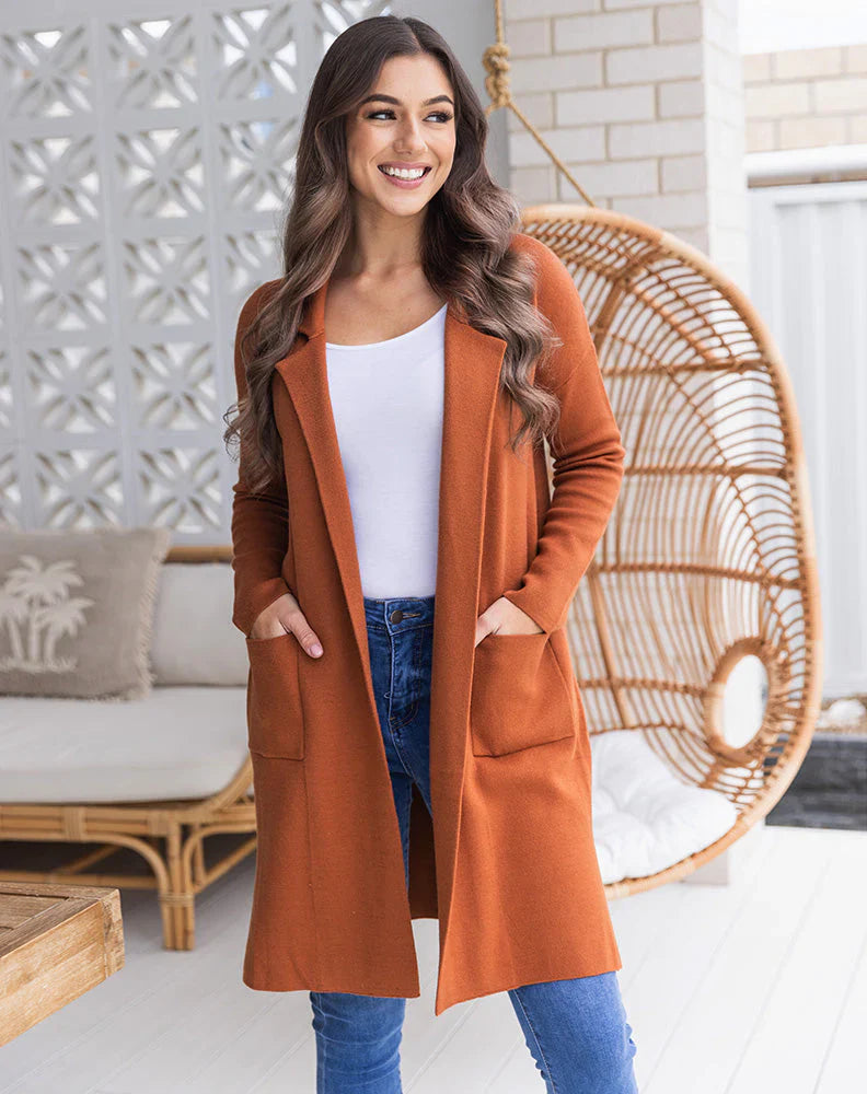 Acacia Coatigan - Tan | Freez | 
A knit coatigan is a wardrobe staple for the transeasonal months. This versatile style can be easily styled from weekend casual to office appropriate, dressed up or