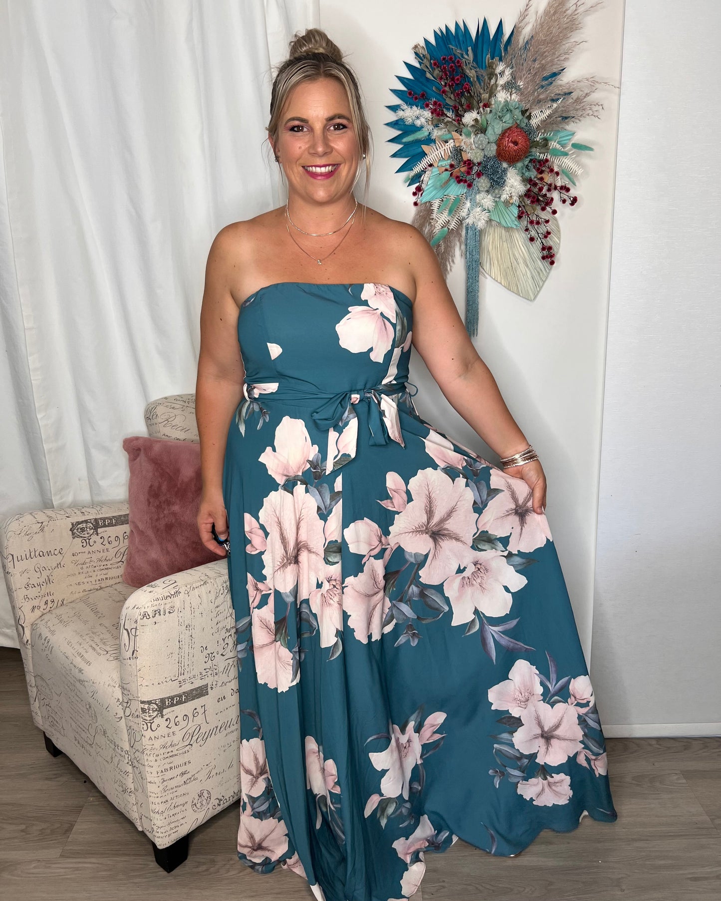 Jayla Floral Dress - Teal | Style State | The Jayla Dress is an elegant maxi dress with a full skirt with extra fabric for added “swoosh”. Due to the full skirt, it is also perfect for a baby bump
Features:
