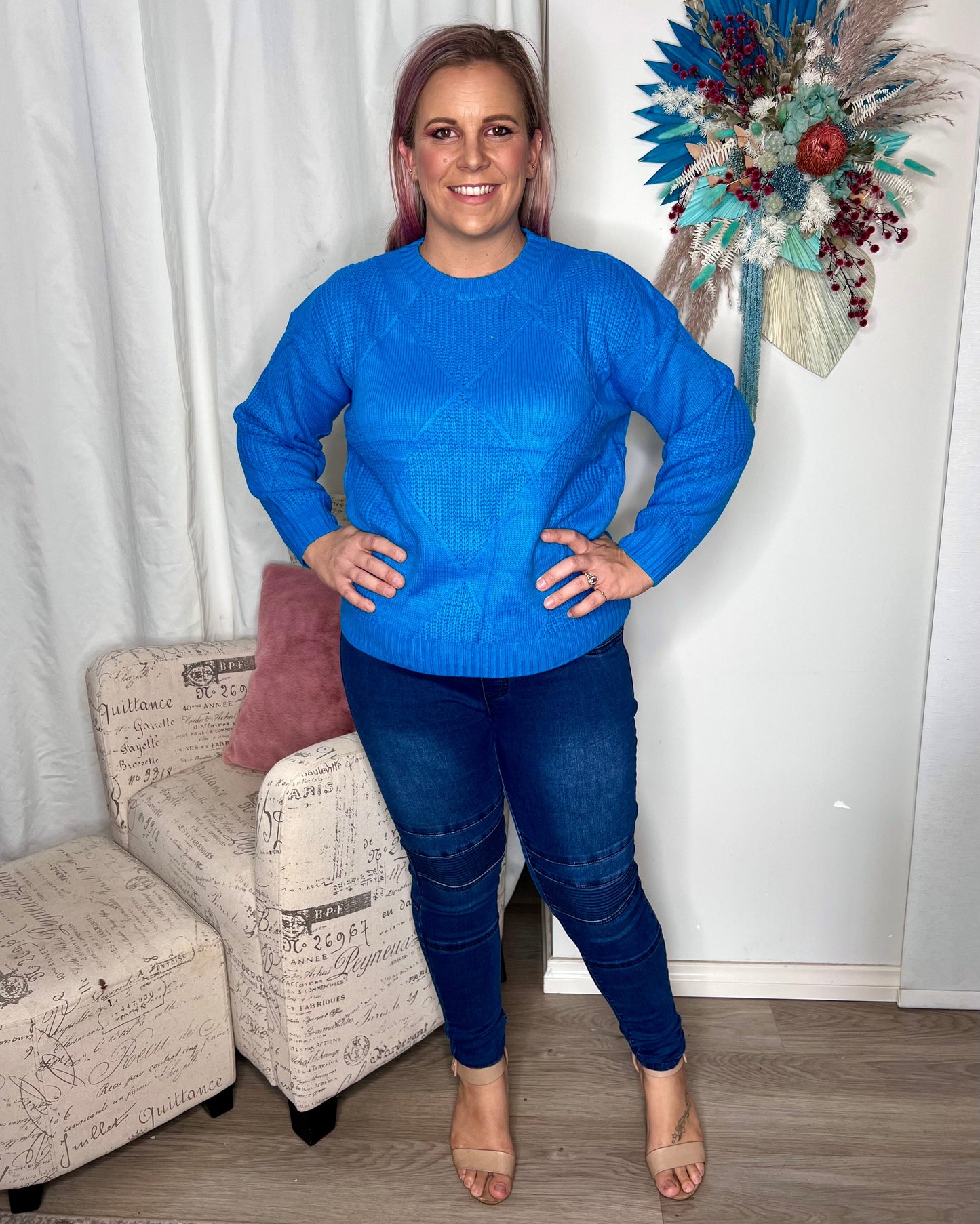 Marcia Knit Jumper - Blue | Label of Love | Photos do not do this piece justice. The Marcia Knit comes in two amazing vibrant colours that will brighten up the gloomiest day
Features:

Knit

Sizing: This item 