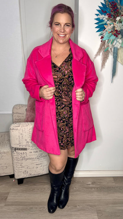 Arden Double Breasted Coat - Hot Pink | Sass Clothing | 
Feast your eyes on the Arden Double Breasted Coat, featuring a heritage vintage design with a button-up front and pockets to stash your lipstick and phone. This coa