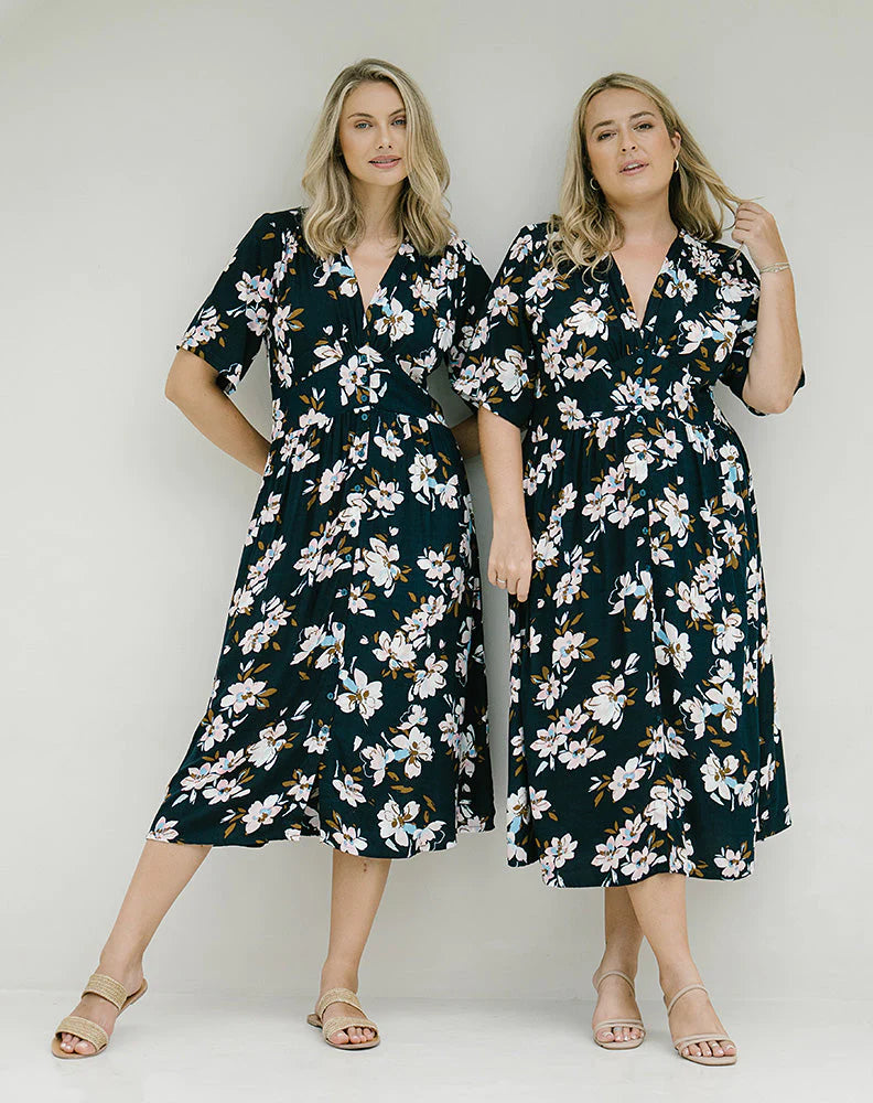 Chessi Dress: 


The Chessi Dress is a stunning feminine style, hugging the figure in all the right places. A classic dress that you will reach for again &amp; again, perfect for  - Ciao Bella Dresses 