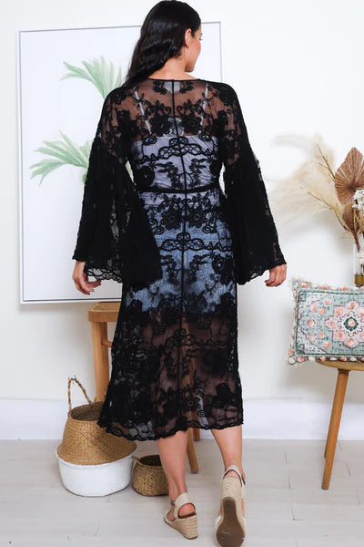 Add an instant touch of glamour with this stunning embroidered lace cape

Leave it open or tie at the front with the attached tie
Floaty bell sleeves
Free size fits  - Embroidered Lace Cape - Isabella