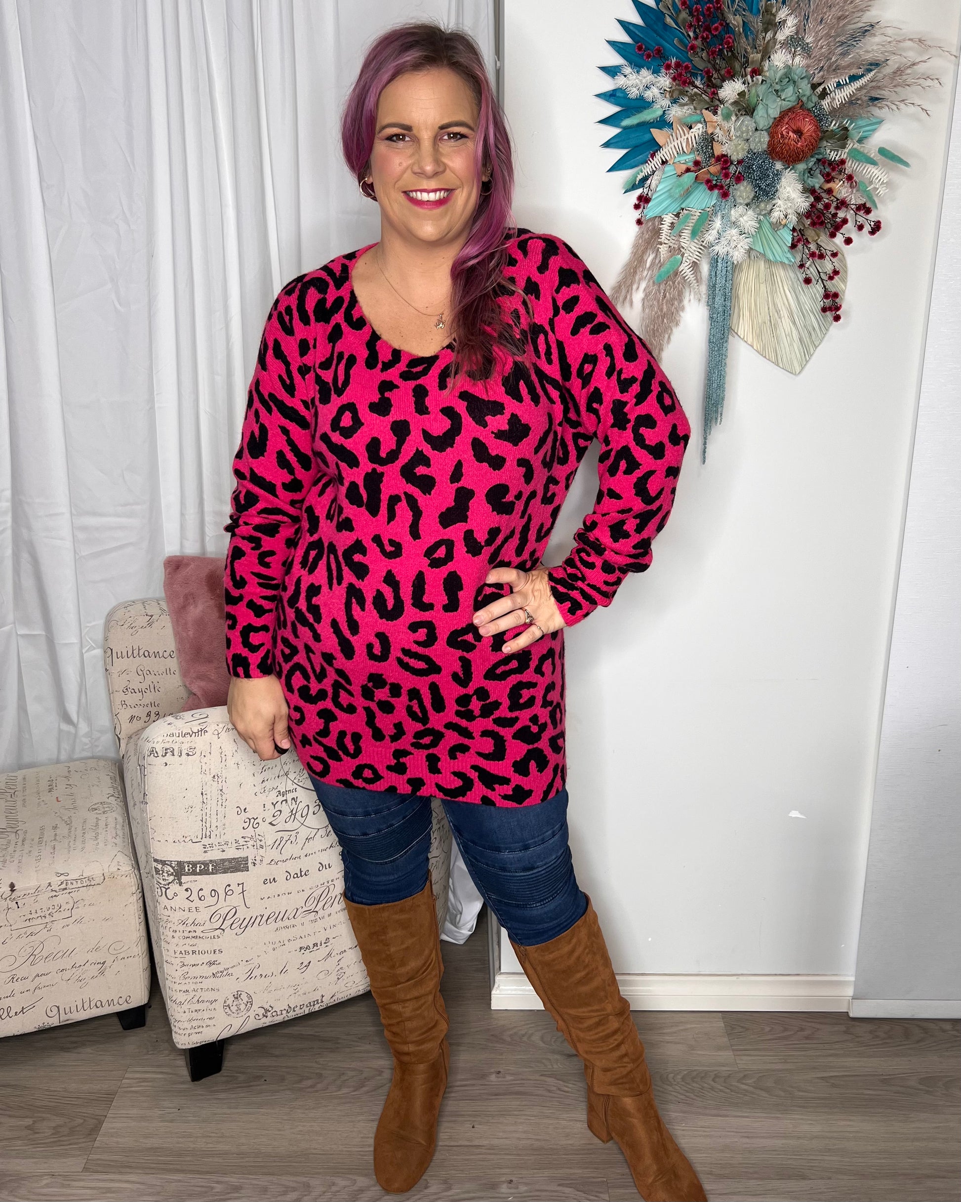 Evie Leopard Print Jumper: The Evie Knit is a light long line knit that will look amazing with jeans, over tights and boots or as a layer with your fave winter jacket
Features:

Long hem
Ribbe - Ciao Bella Dresses 