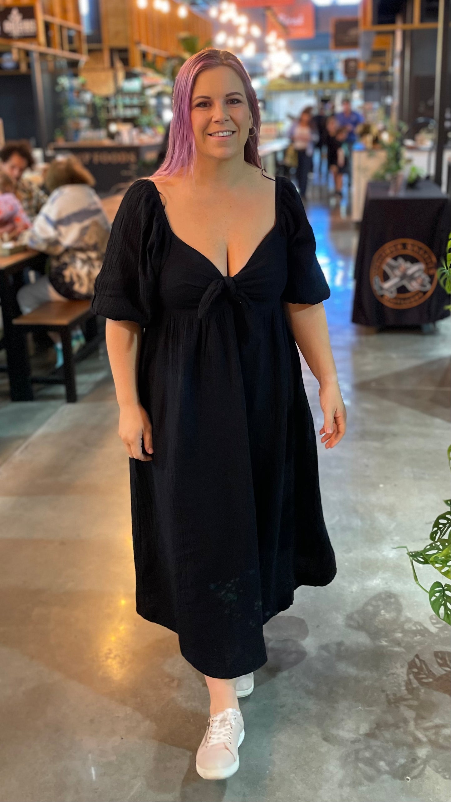 
Textured and light perfection. The Tilly Dress will be reached for from the wardrobe time and time again with its easy design. This style can be worn both ways, mak - SASS Tilly Reversible Dress - Black - Sass Clothing