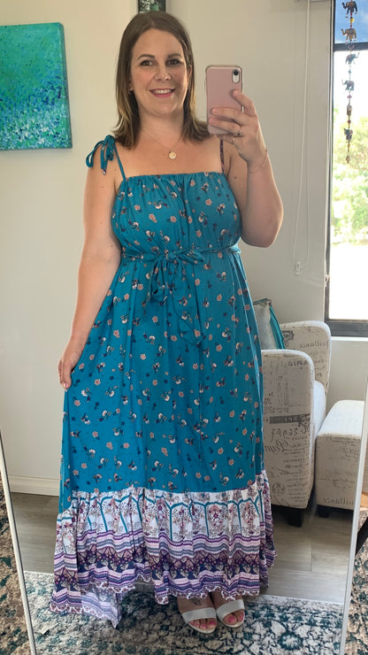 Julie  Slip Maxi Dress: 
True to size
Tie up straps
Elasticated at top of bodice
Self tie waist sash
Danika wears a size 12 

Please Note: The placement of the pattern may vary from style t - Ciao Bella Dresses 