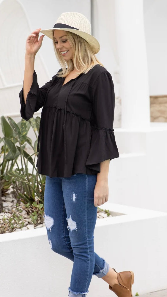 Luna Top - Black: 

The Luna top in Black is sure to be your new favourite!
Light and airy, it's perfect for Spring days and balmy Summer evenings.
Style with heels for a night out, o - Ciao Bella Dresses 