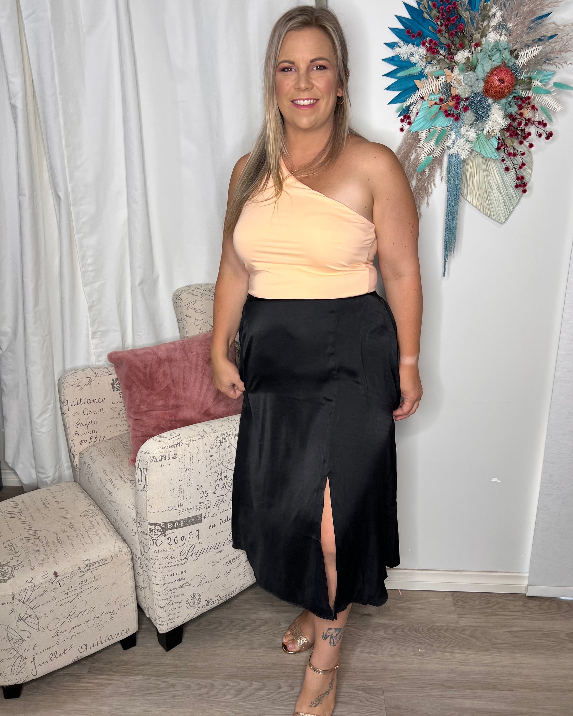 Black skirt size sales 8