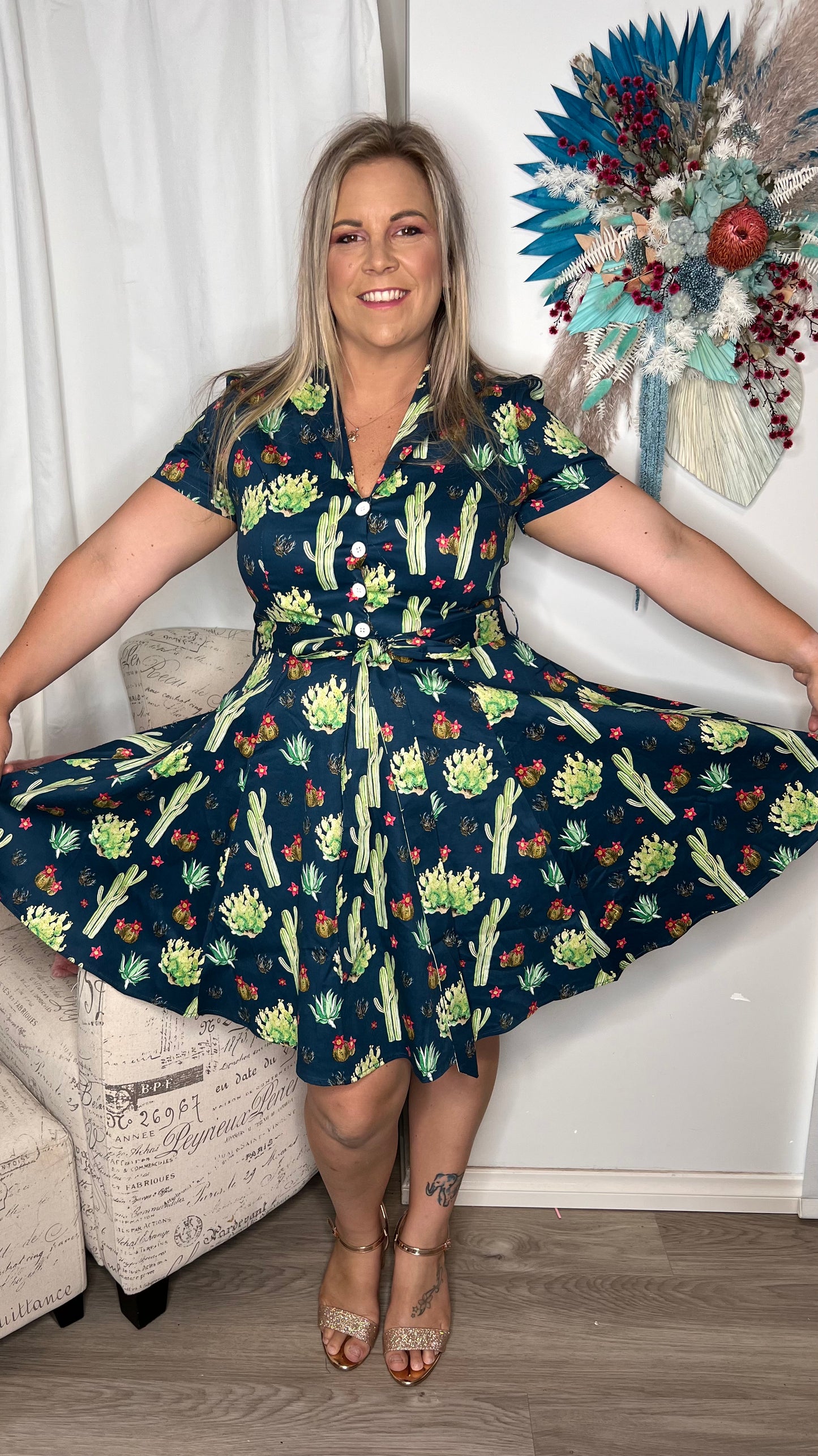 Betty Dress - Arizona Garden | Miss Molly M Designs | 
The Betty Dress features a fitted shirt waist bodice with 4 buttons, cinched waist, flared skirt, turn down collar, side pockets, fully lined bodice, short sleeves,