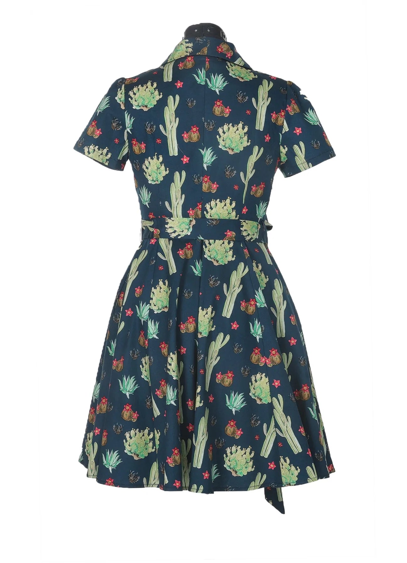 Betty Dress - Arizona Garden | Miss Molly M Designs | 
The Betty Dress features a fitted shirt waist bodice with 4 buttons, cinched waist, flared skirt, turn down collar, side pockets, fully lined bodice, short sleeves,